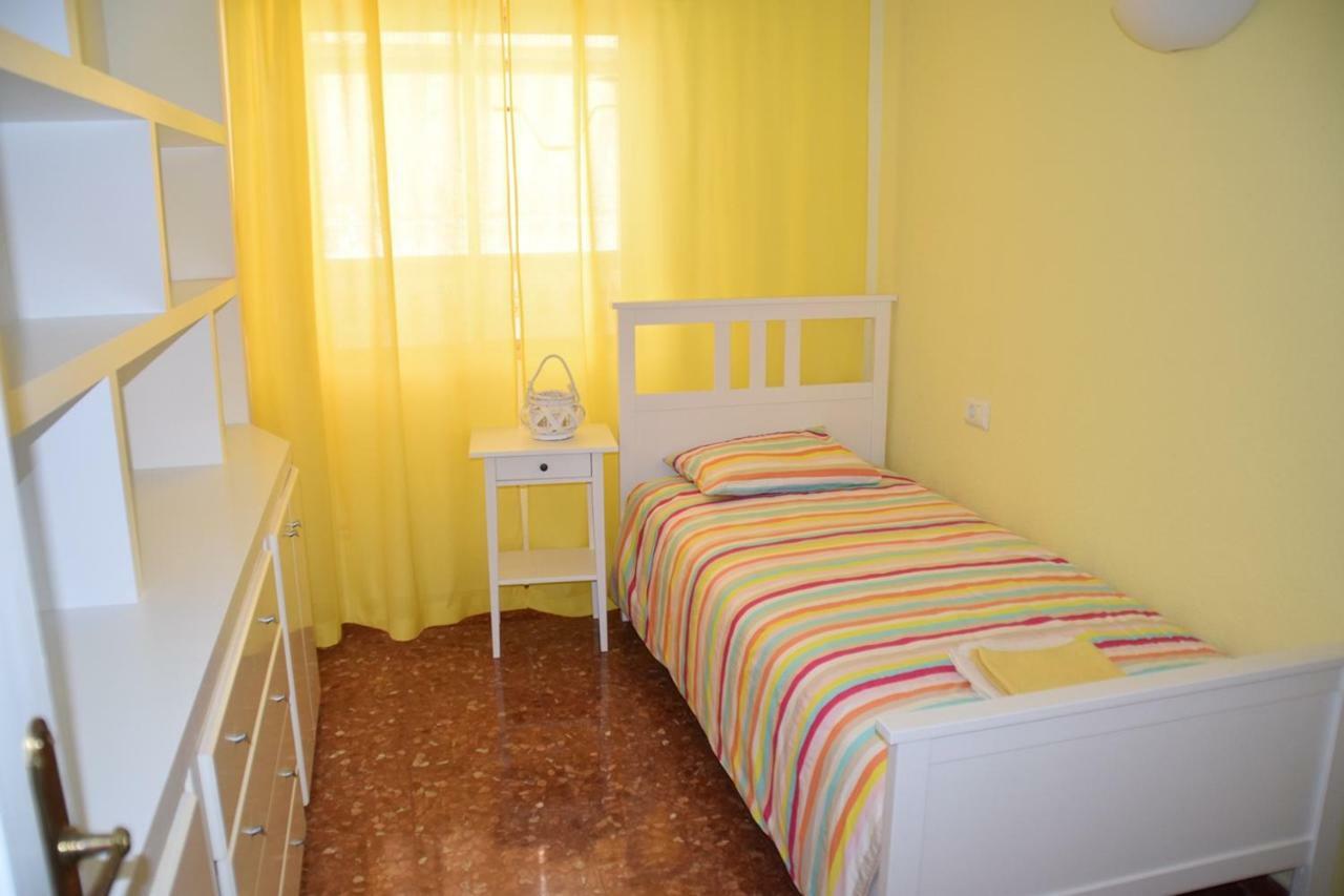 Apartamento Tibi - Centro De Gandia Luaran gambar